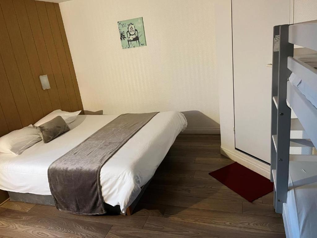 Brit Hotel Essentiel Pau Lescar Eksteriør bilde
