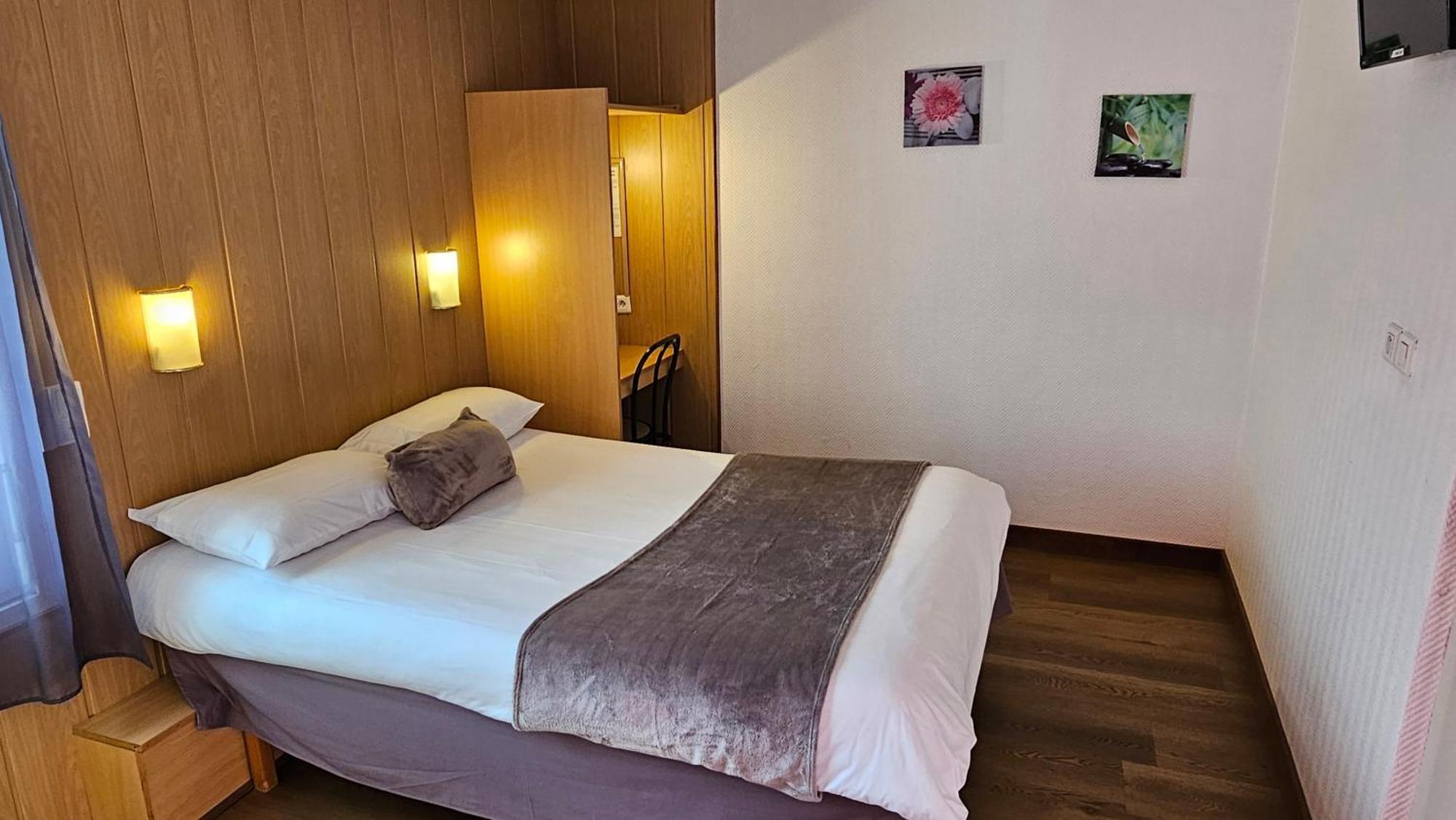 Brit Hotel Essentiel Pau Lescar Eksteriør bilde