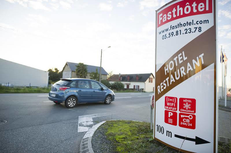 Brit Hotel Essentiel Pau Lescar Eksteriør bilde